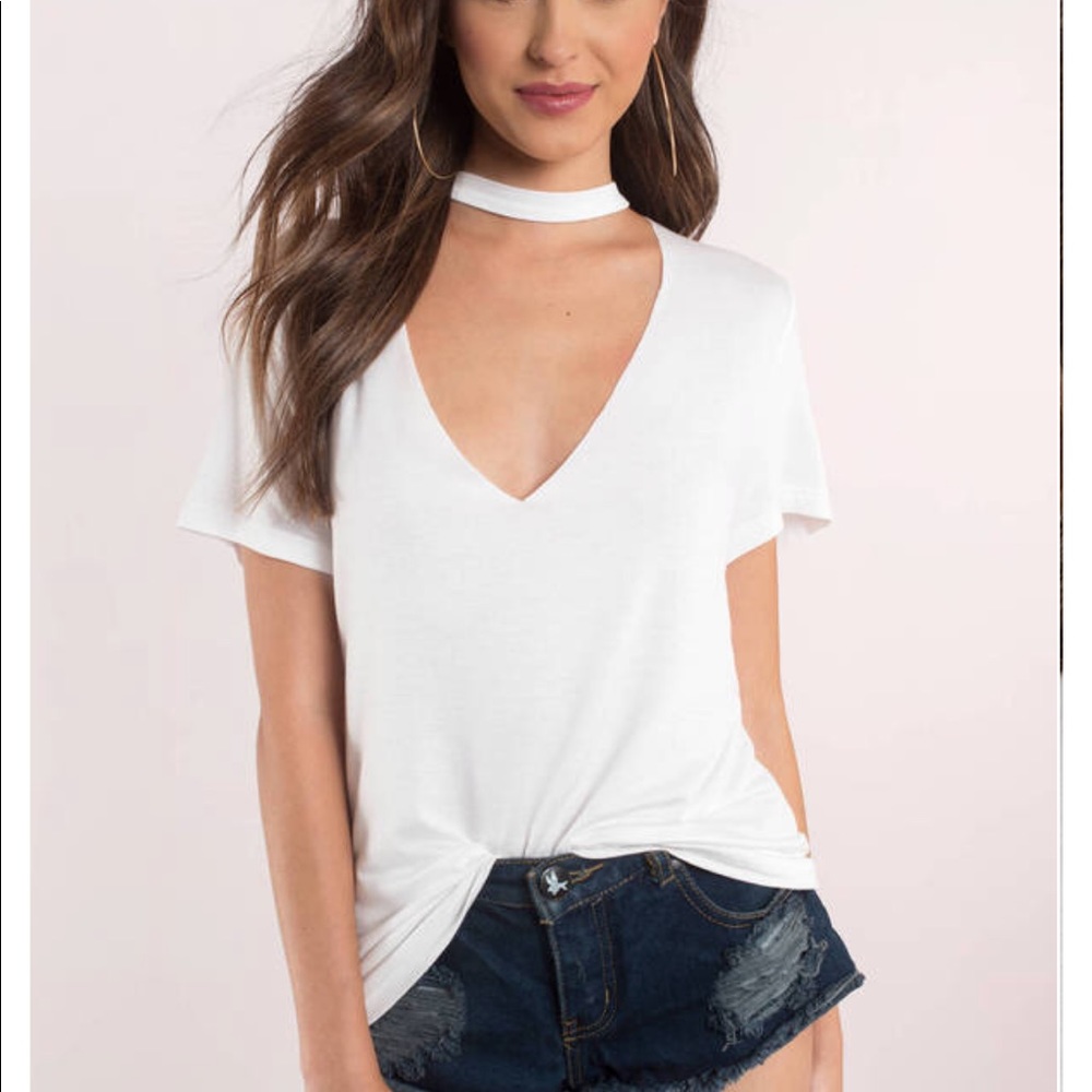 Tobi White Choker Tee